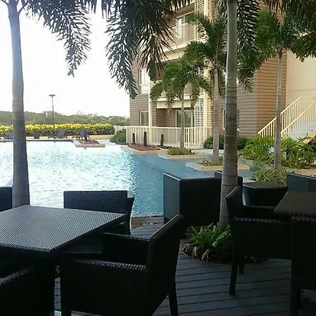 Marquee Residences Angeles Exterior photo
