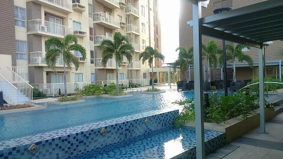 Marquee Residences *